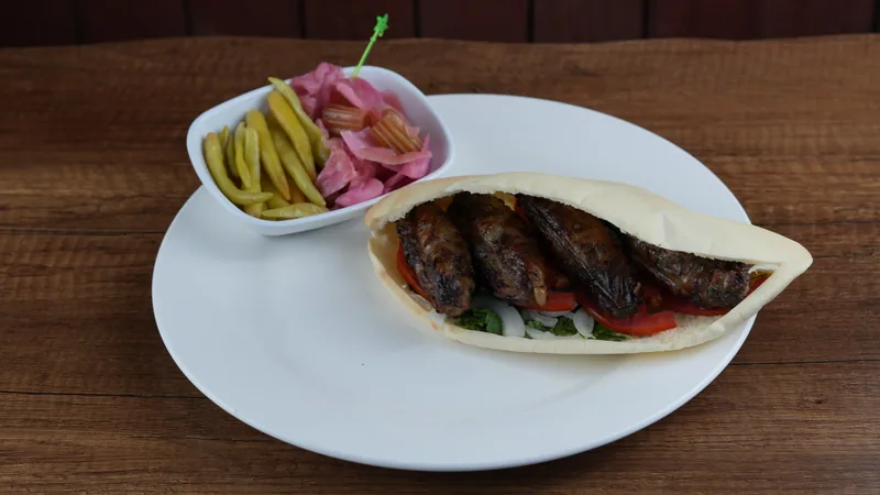 Kıbrıs Şeftali Kebabı Dürüm